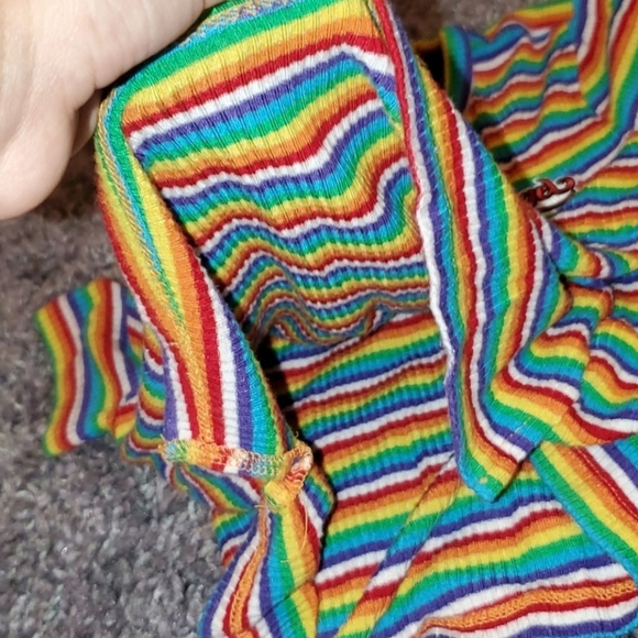 Forever 21 Rainbow Crop Top - Picture 6 of 8